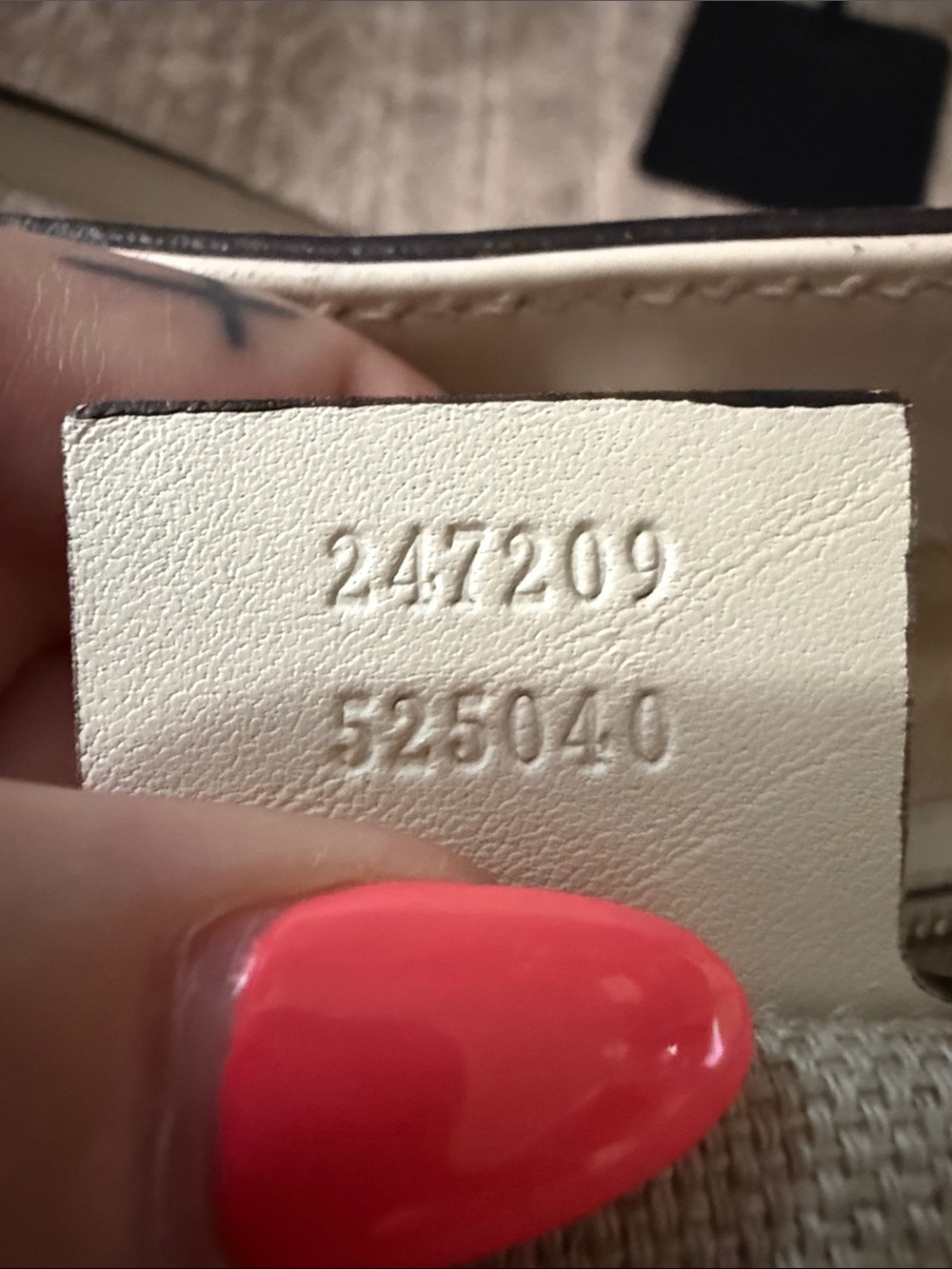 Gucci “Love The Earth” Canvas Tote Bag - Picture 15 of 16